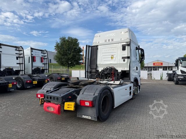 Cap tractor standard IVECO Stralis S-WAY AS440S48T/P Standklima Retarder