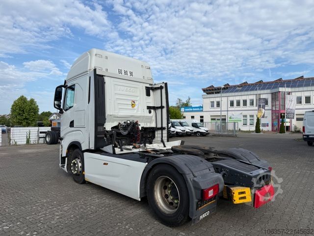 Cap tractor standard IVECO Stralis S-WAY AS440S48T/P Standklima Retarder