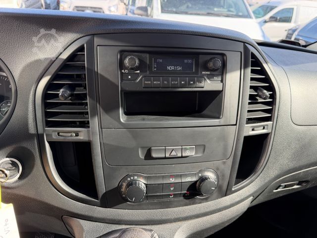 Skåpbil MERCEDES-BENZ Vito 114 CDI Klima Tempomat FWD extralang