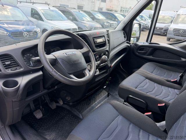 Hög tak skåpbil IVECO Daily Kasten AHK 3.5t L2H2 3 Sitzer