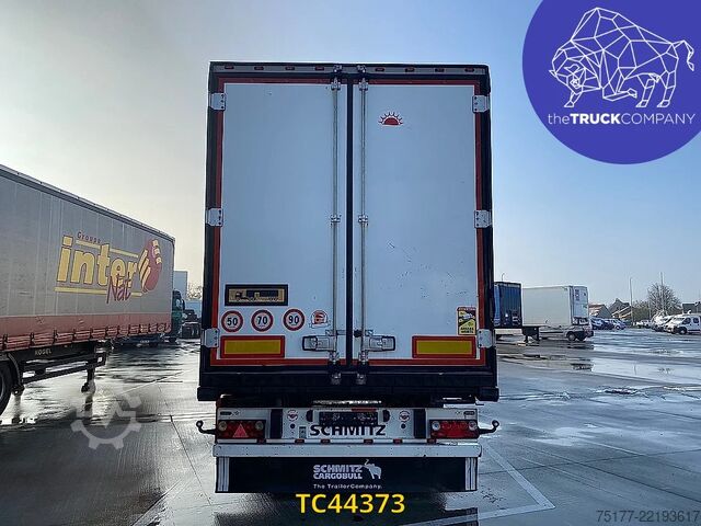 การขนส่งแช่เย็น/แช่แข็ง Schmitz Cargobull SKO 24/L