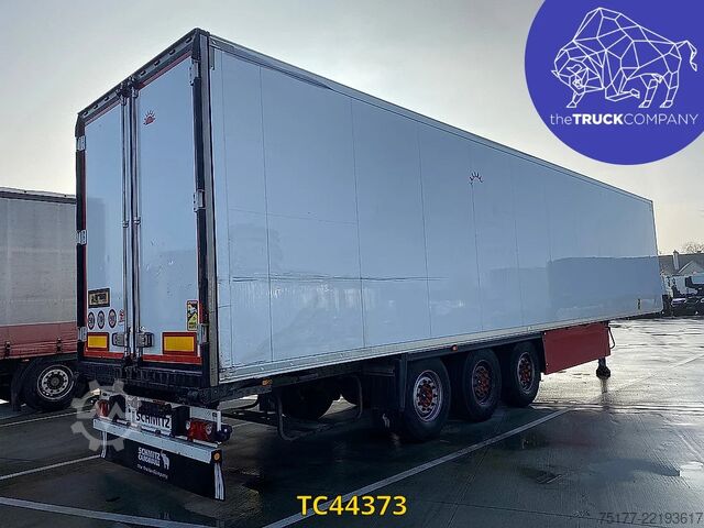 การขนส่งแช่เย็น/แช่แข็ง Schmitz Cargobull SKO 24/L