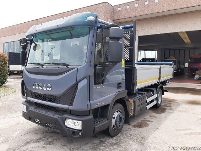 三面翻 Iveco 75E21