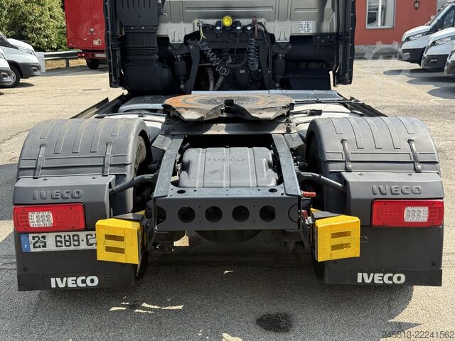 стандартний тягач Iveco sway 570