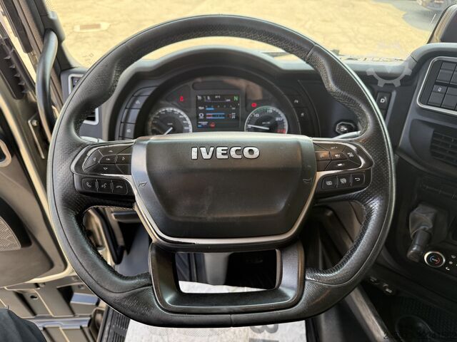 Standardne veomasin Iveco sway 570