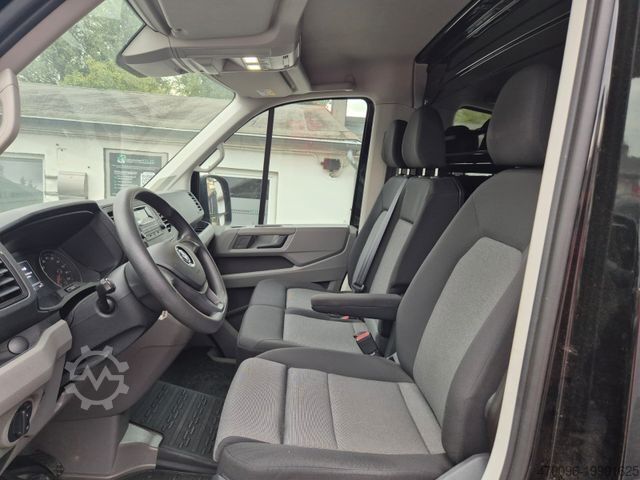 Transporter mit Koffer VOLKSWAGEN Crafter Koffer 35 lang FWD