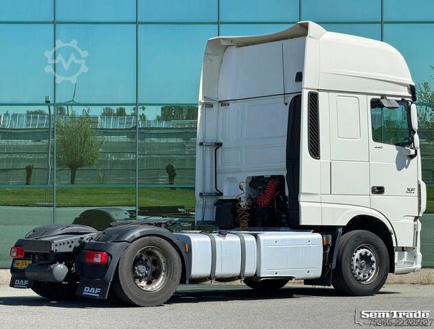 Njësi standarde të tërheqjes DAF XF 440 SUPER SPACE CAB FT 2X TANKS TOP CONDITION