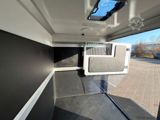 Kvægetransportør RENAULT Master STX 5 Sitzer Haras ex. Lang Automatik