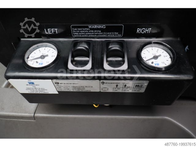 Transporter mit Koffer VOLKSWAGEN Crafter 35 TDI *MAXI* LBW+ NAVI (0485)