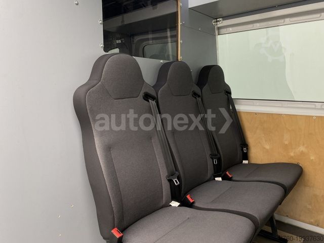 Komercijalno vozilo sa visokim krovom VOLKSWAGEN Crafter 35 Aut. MIXTO *Werkstatt* 5-Sitze+Kamera
