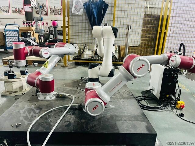 Priemyselný robot Cobot JAKA ZU 7, CAB 12