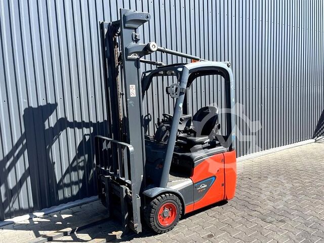 Elektro 3 Rad-Stapler Linde E12-02