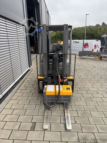 Električni – 3 kolesa Jungheinrich EFG 215