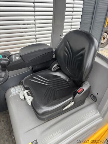 Elektrisch – 3 Räder Jungheinrich EFG 215