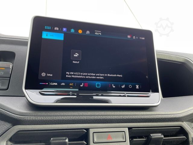 Pritschenwagen VOLKSWAGEN Crafter Pritsche 35 DOKA MR 4M TEMP KLIMA AHK