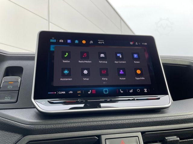 Pritschenwagen VOLKSWAGEN Crafter Pritsche 35 DOKA MR 4M TEMP KLIMA AHK