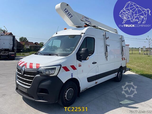 Plataforma elevadora Renault Master