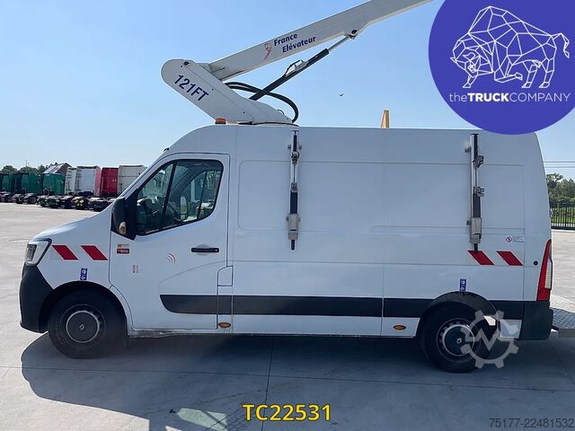 Plataforma elevadora Renault Master