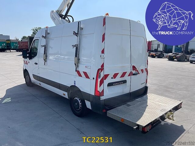 Plataforma elevadora Renault Master