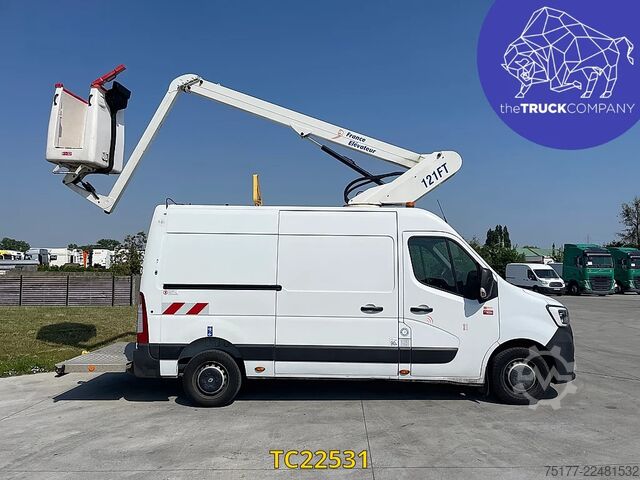 Plataforma elevadora Renault Master