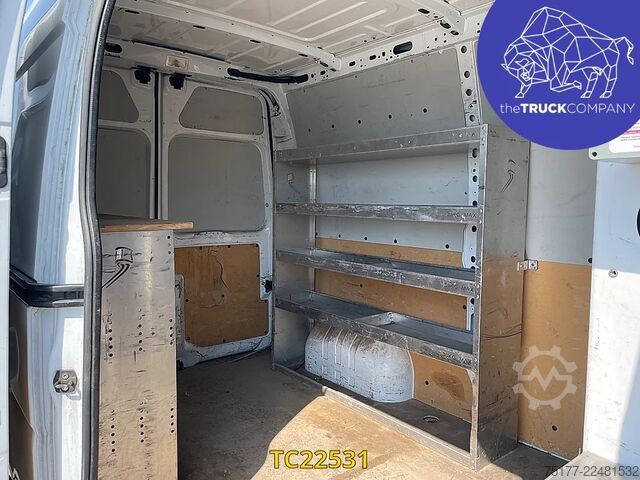 Plataforma elevadora Renault Master