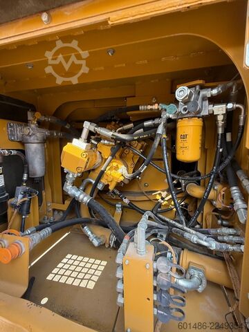 Escavatore cingolato CATERPILLAR 330 F