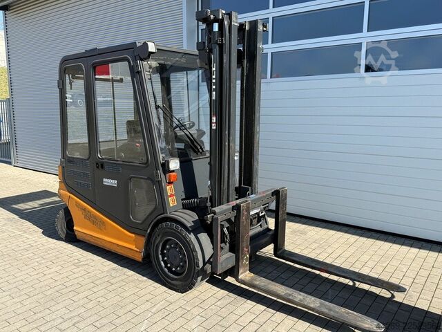  Still R 60 - 45