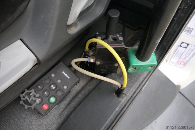 Kipper met kraan MAN TGS 35.400 | 8X4 | HIAB 144 BS-3 DUO + Remote C...