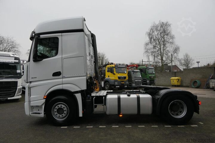 SZM tiêu chuẩn Mercedes-Benz Actros 1945 | 2 Tanks | 391956Km | 2021 | Tires...