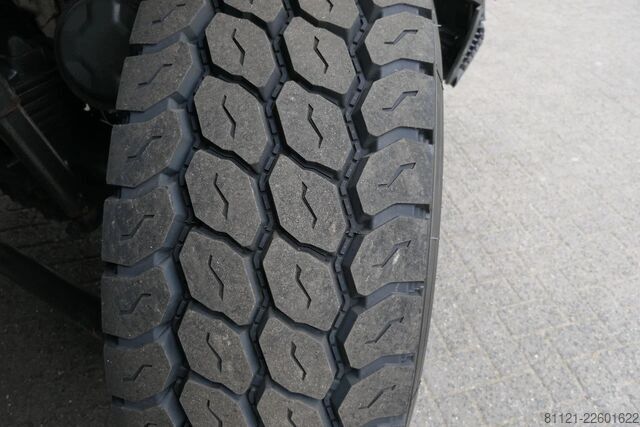 Truk jungkit Mercedes-Benz Arocs 4151 | 8X6 | Voith Retarder | 263807Km | ...