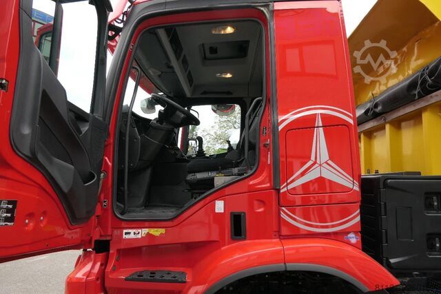 Truk jungkit Mercedes-Benz Arocs 4151 | 8X6 | Voith Retarder | 263807Km | ...
