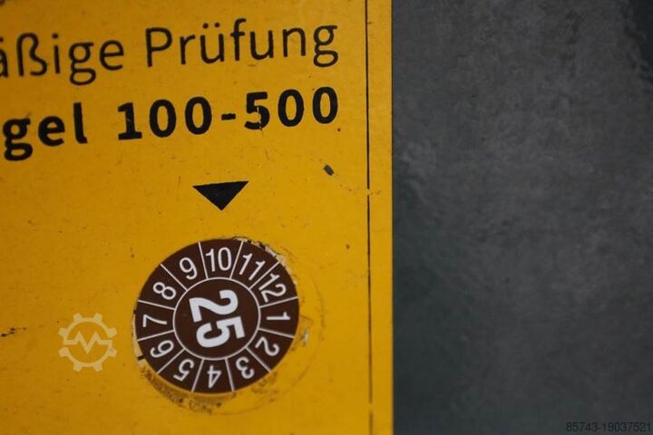 Scissor lift Holland Lift Ecostar HL-11816 Electric, 14m Working Height, 300