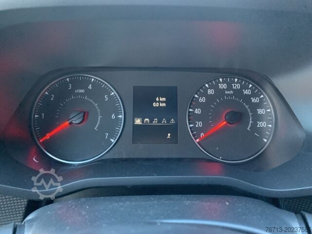 Duba panelată Renault KOMFORT L2H1 3,1t BLUE dCi 130 NAVI KOMFORT NAVI