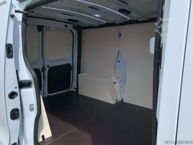 Varebil Renault Trafic Komfort L1H1 3,0t Blue dCi 130 GJR+LED