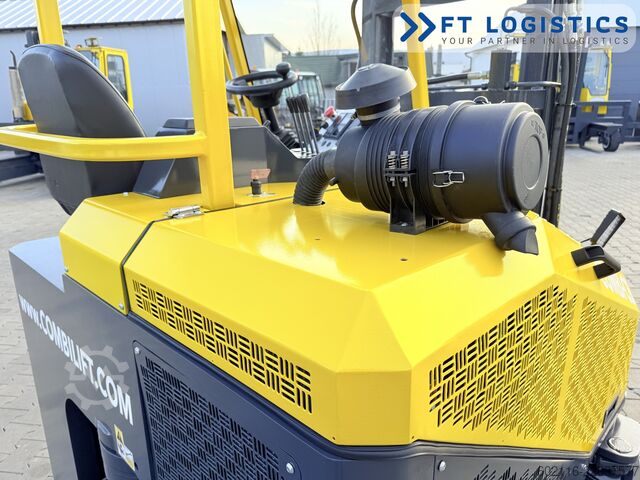  Combilift CB3000 GAS TRIPLEX 4900 FREE-LIFT