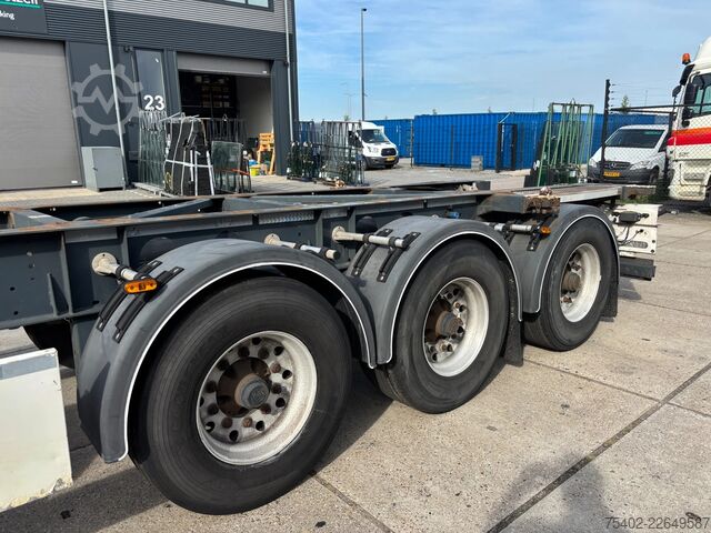 Pengangkutan kontena LAG O-3-CC / Tank Chassis 20-30FT / BPW + Disc