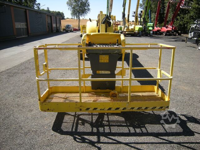 Platform kerja teleskopik JLG 660SJ