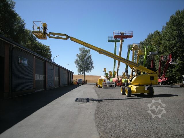 Platform kerja teleskopik JLG 660SJ