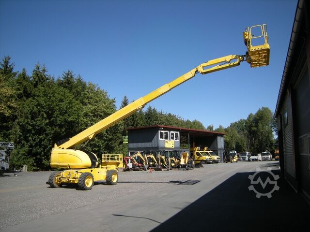 Platform kerja teleskopik JLG 660SJ