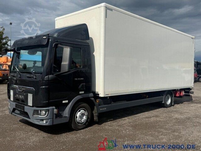 Samochód ciężarowy typu furgon MAN TGL 12.250 Koffer 7.20m Ladebordwand1.5t. 1.Hand