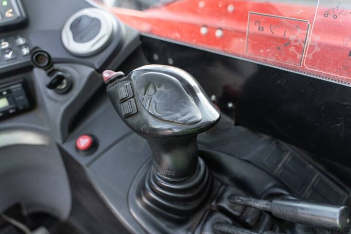 Pemuat teleskopik Manitou MT 1840