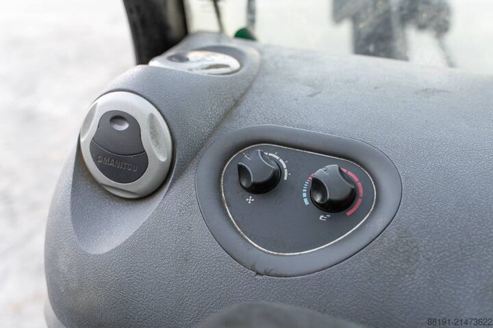 Pemuat teleskopik Manitou MT 1840