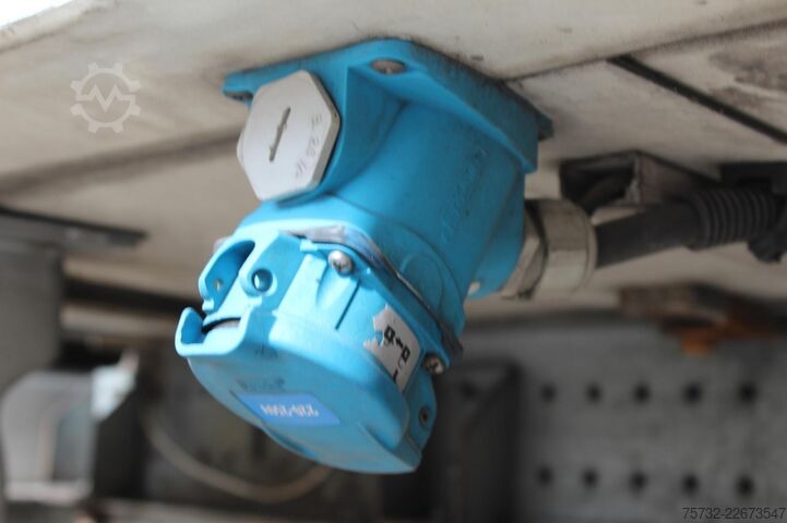 冷蔵バン Renault Master CX 500 Tiefkühlkoffer LBW S.Tür FRC27