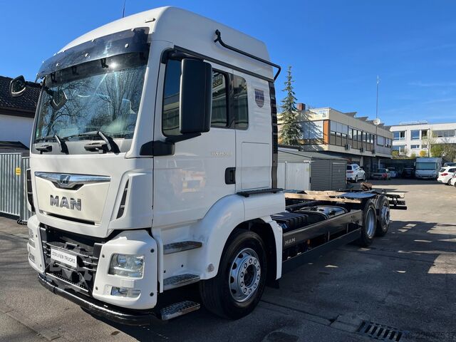 MAN TGS 26.500 FLL*चेसिस*इंटार्डर*E6C*मैन्युअल गियरबॉक्स MAN TGS 26.500 FLL*Chassis*Intarder*E6C*Schalter