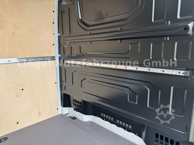 รถตู้หลังคาสูง MAN 3.180F 4X2 Kasten*L3H3*AHK3,5to*Klima*Navi*LED*