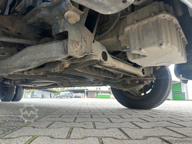 Camion-citerne à vide MERCEDES-BENZ Sprinter 518 / Leistikow / 2 x Schiebetür