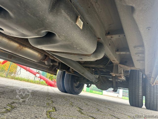 Camion-citerne à vide MERCEDES-BENZ Sprinter 518 / Leistikow / 2 x Schiebetür