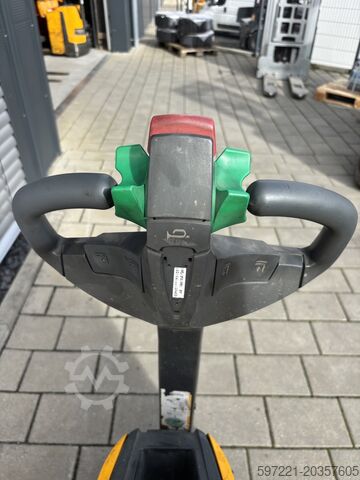 Transpallet elettrici Jungheinrich EJE 225