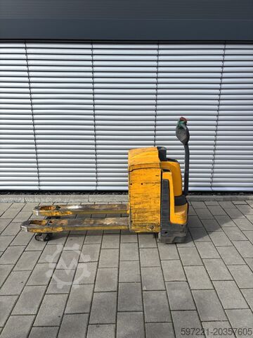 Transpallet elettrici Jungheinrich EJE 225