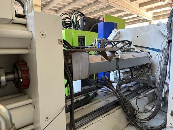 Stroj za brizganje BATTENFELD HM 270/1330H/1000H / 2K-Maschine